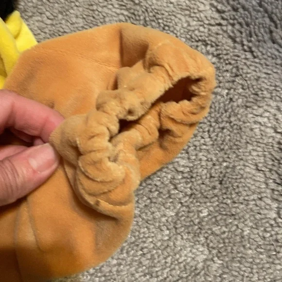 Winnie the Pooh Bumblebee Costume Disney Store Size 18-24 Months Halloween - Picture 11 of 12